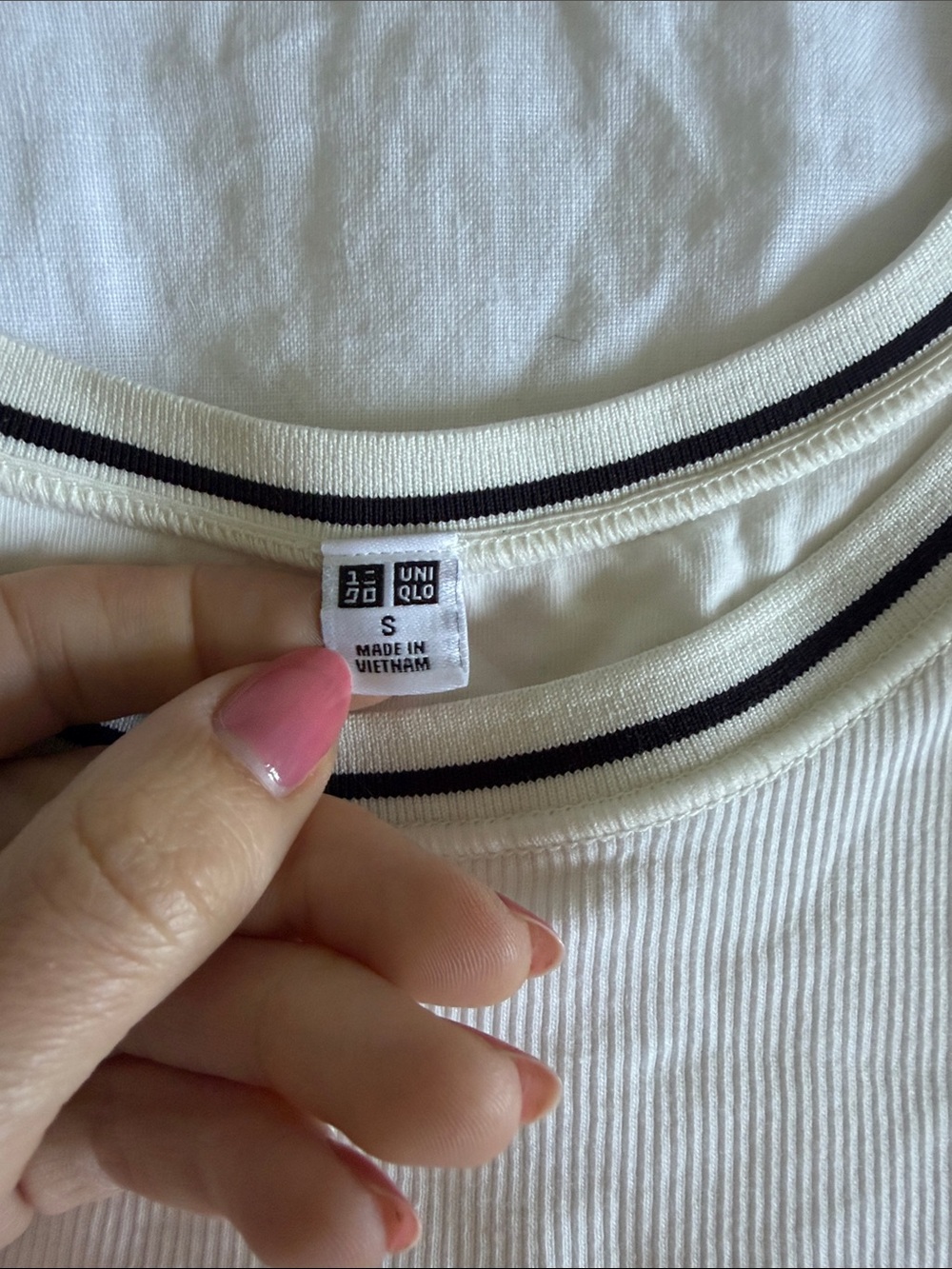 Uniqlo Ribbed Crop Bra Top - Picture 4 of 6